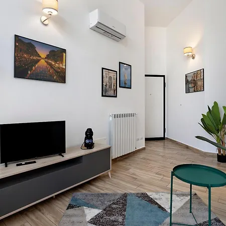 Modern Navigli - 3 Apartman *